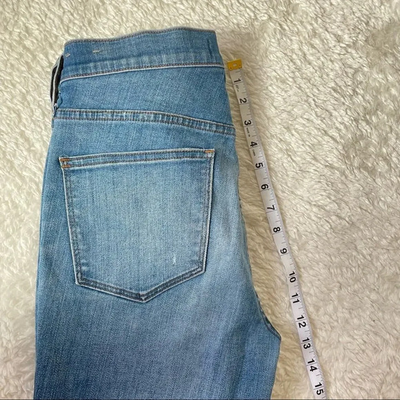 MADEWELL 9” High-Rise Skinny Jeans: Torn-Knee Edition Size 28 - Picture 8 of 11